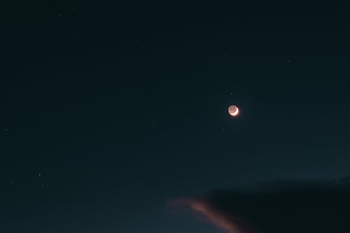 Luna y Marte se alinean este 14 de mayo: el fenómeno astronómico que muchos relacionan con energía, emociones y nuevos comienzos
