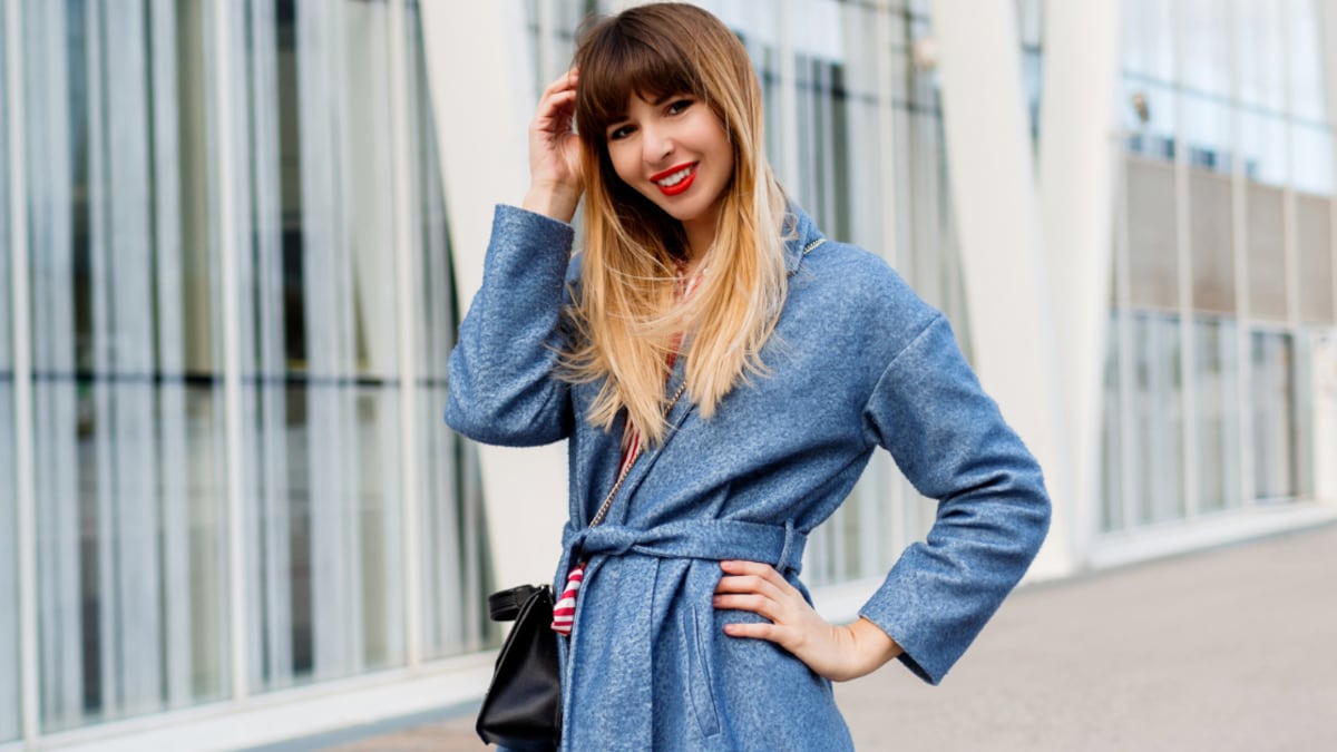 Las gabardinas de mezclilla son mejor que las convencionales y estos looks lo demuestran.