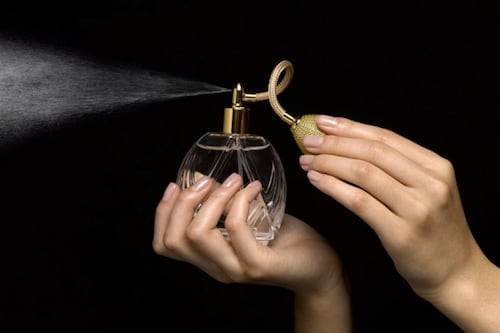 Los 10 perfumes más elegantes e intensos