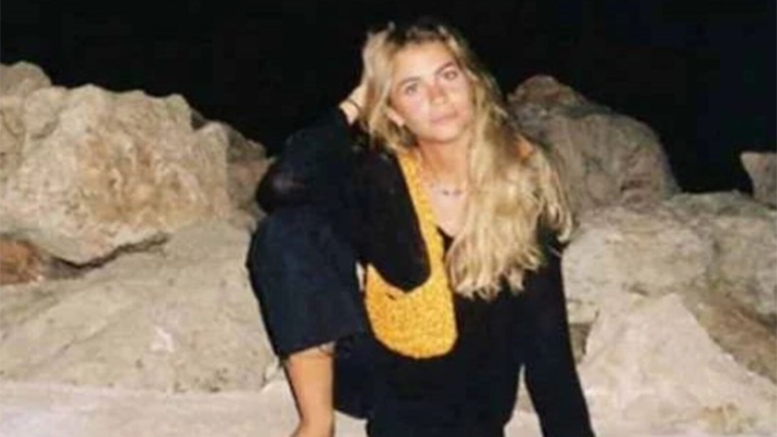 Clara Chía es criticada por lucir como un objeto insólito.