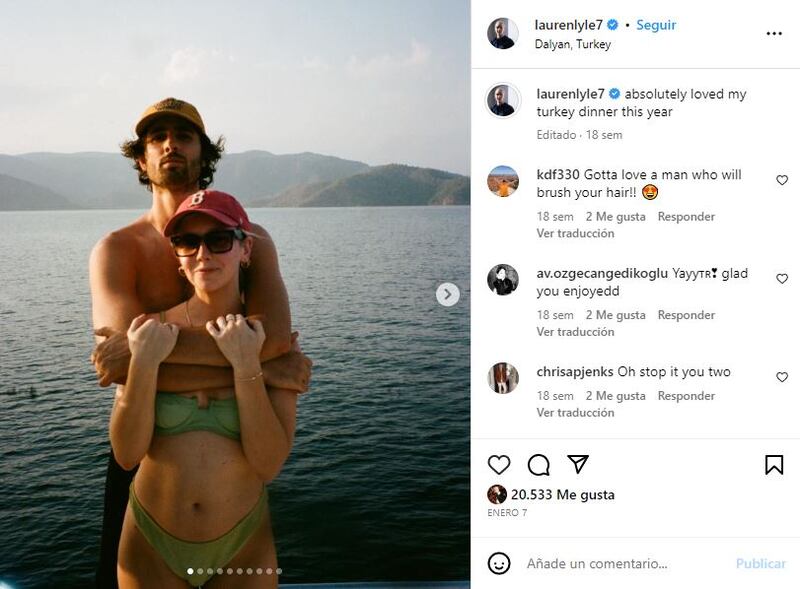 Lauren Lyle junto a su presunta pareja