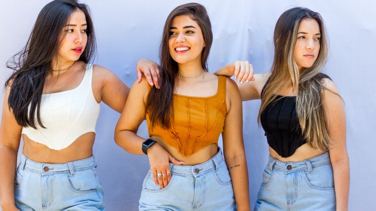 Los dad shorts serán la obsesión de las mujeres este año.