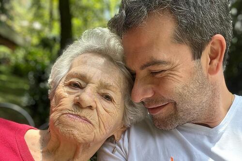 “Aunque duele mucho”: Iván Lalinde le envió un emotivo mensaje al cielo a su mamita en su día