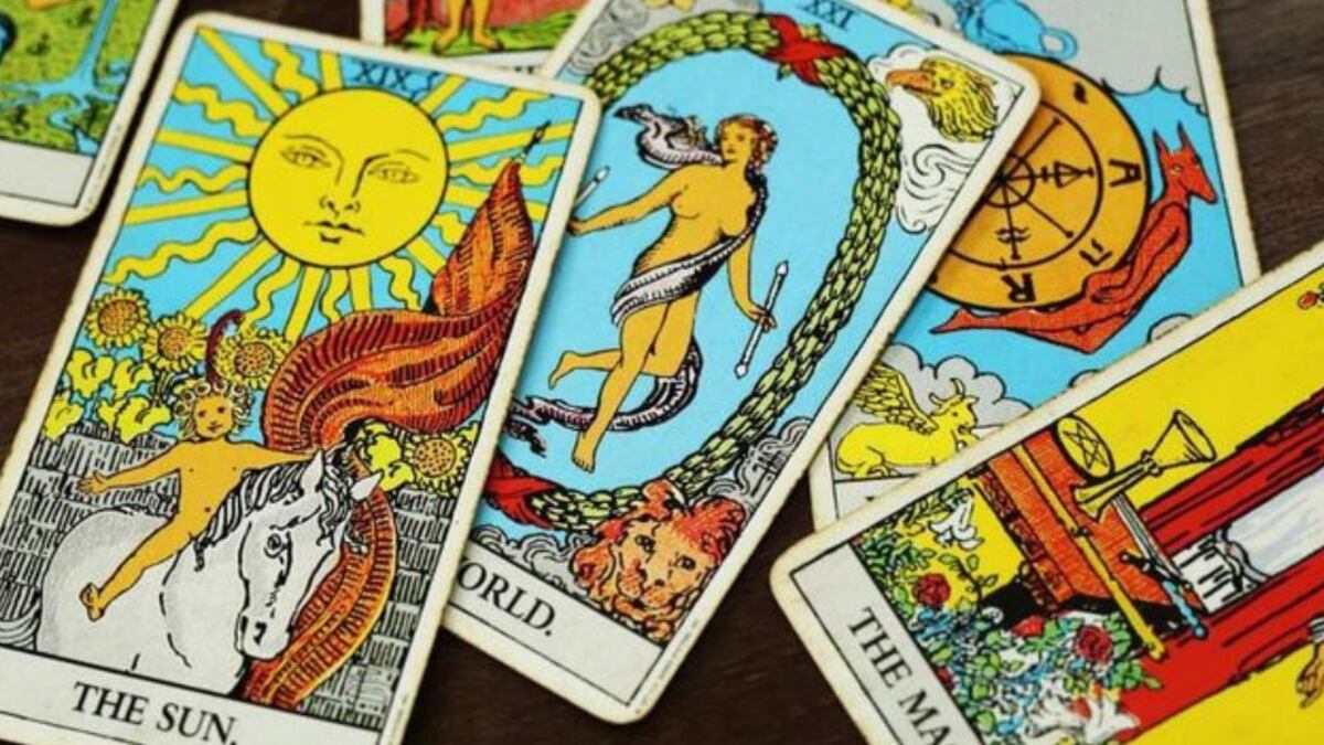 El mensaje de los arcanos que atraerá suerte a los signos a partir del martes 13