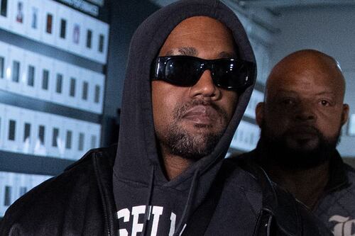 ¿Kanye West murió? Reportan su fallecimiento tras polémica confesión sobre su primo