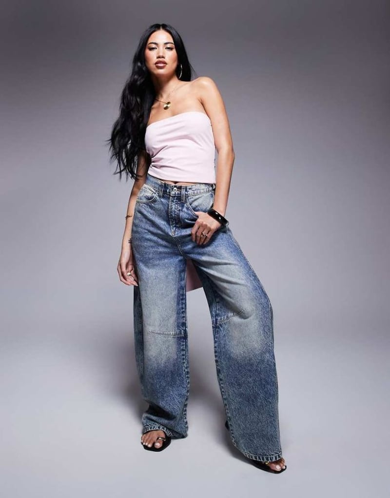 Tube-tops en tendencia este 2025.