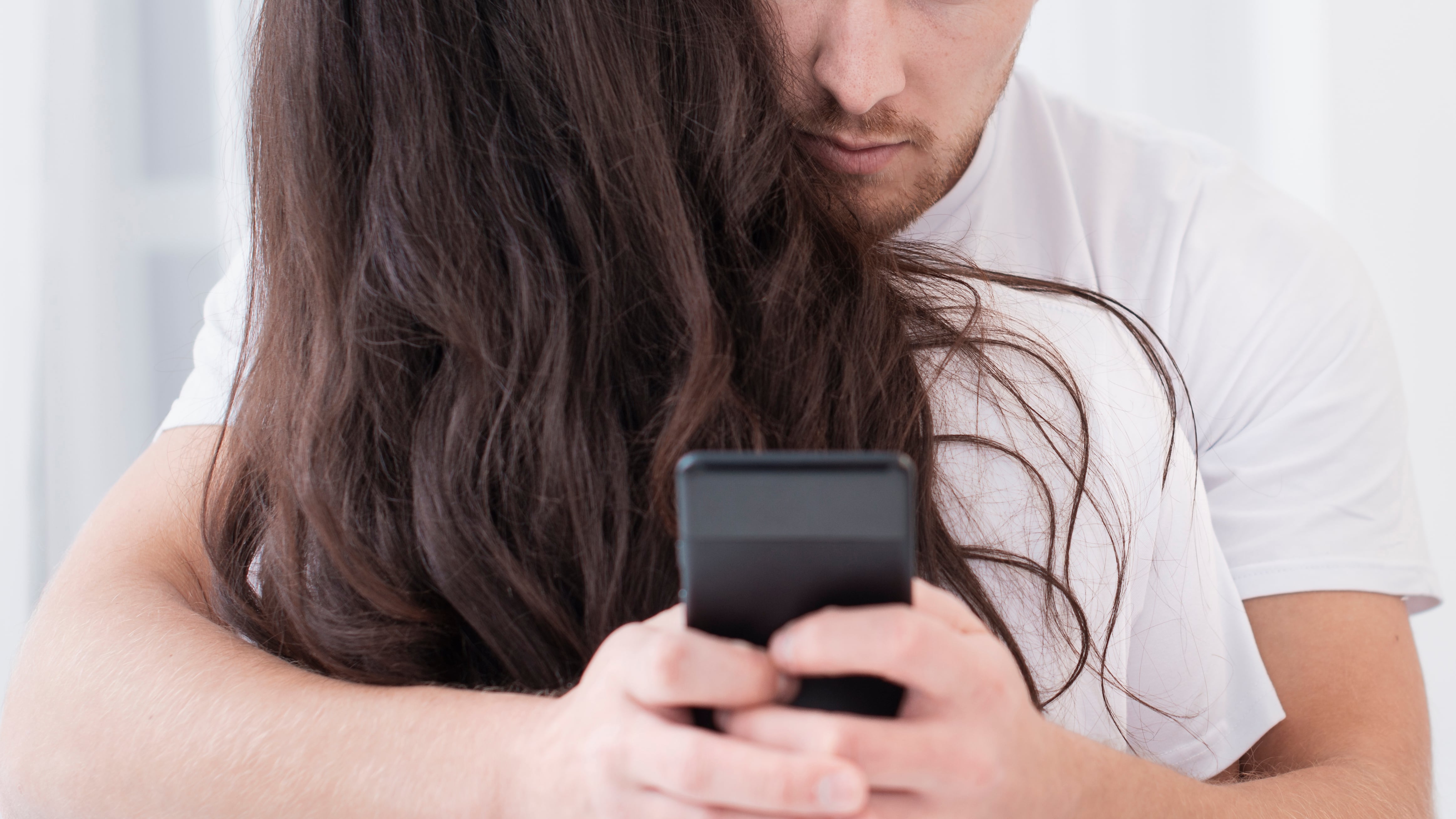 Pareja hace roaching