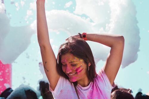 ¡Cuida tu piel en Carnaval! Consejos para disfrutar de la espuma de manera segura