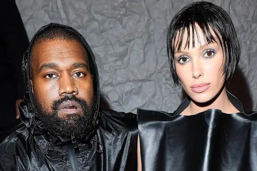 ¿D*snud4 otra vez? El diminuto look ‘comestible’ de Bianca Censori por el que pidieron que la “arresten”