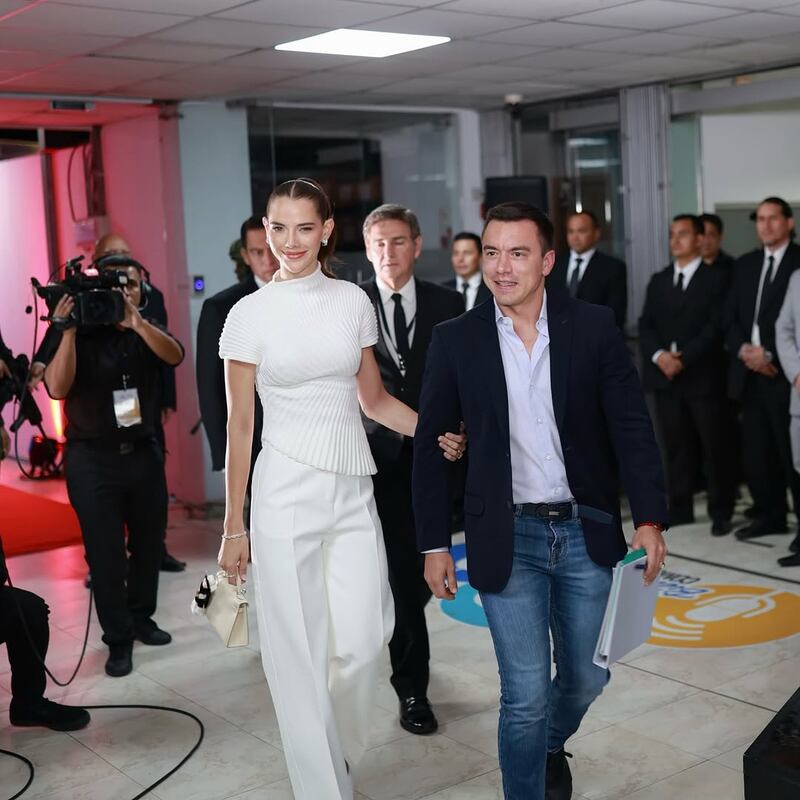 Lavinia Valbonesi y Daniel Noboa