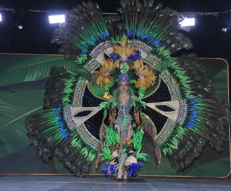 El traje típico se llamó "Capital bananera del mundo".