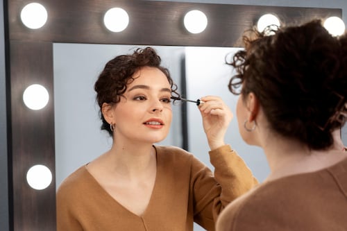 Cinco tips para no envejecer con tu maquillaje