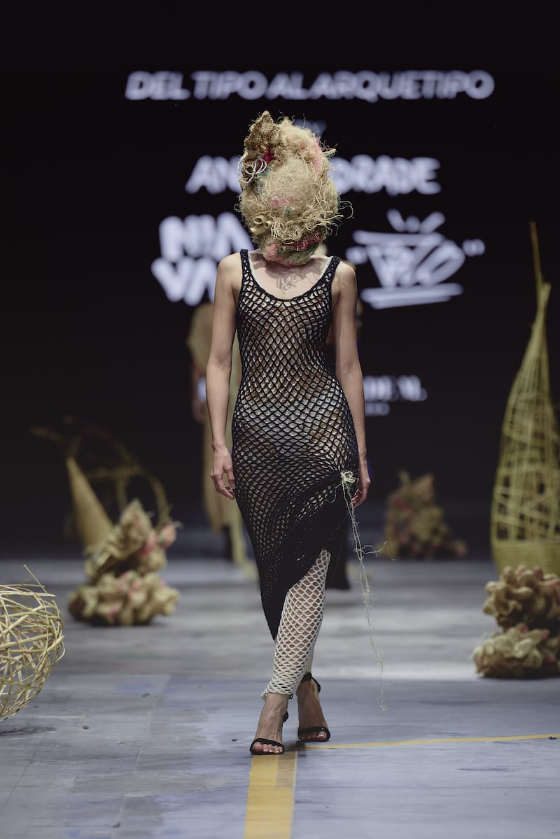 Colección “Del Tipo al Arquetipo”