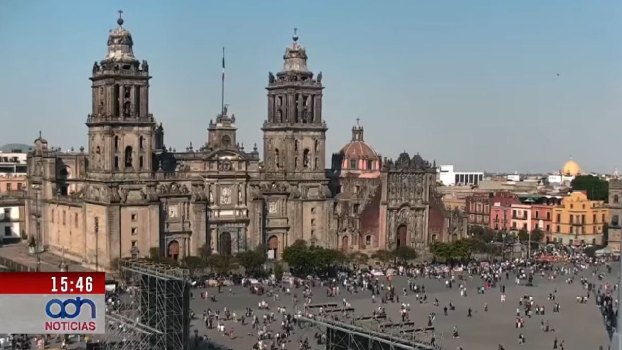 La señal de ADN Noticias dejó de transmitir un programa pregrabado, para informar sobre la alerta sísmica.