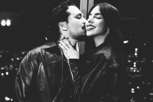 “Es falsa”: Ángela Aguilar comparte nueva foto con Christian Nodal y un detalle desata polémica