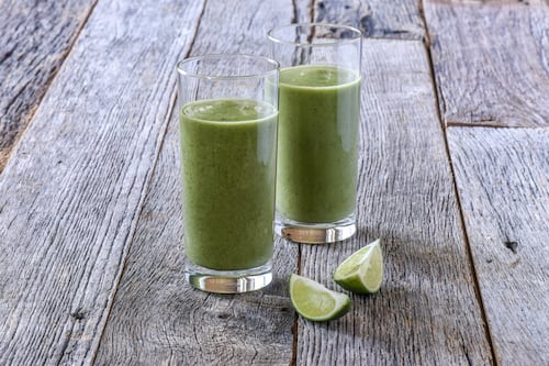 El superhéroe en tu vaso: La guía definitiva para amar el jugo verde y transformar tu energía cada mañana