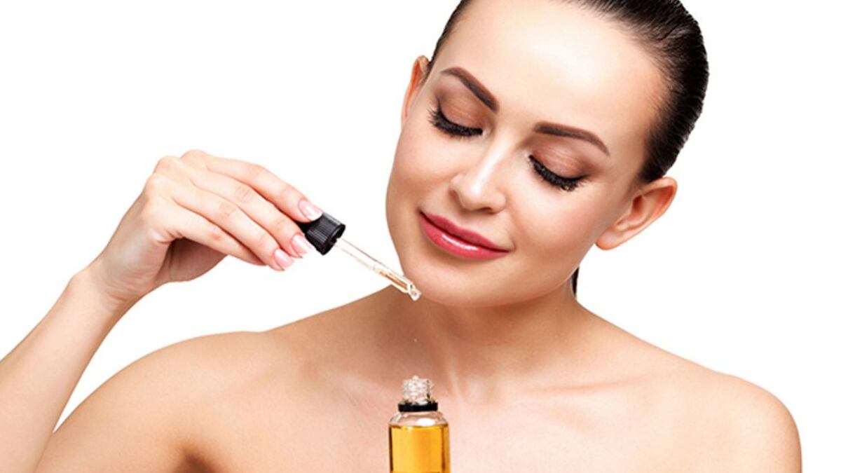 Ya no más estrías y piel seca: Los beneficios del aceite de ricino para hidratar el cuerpo