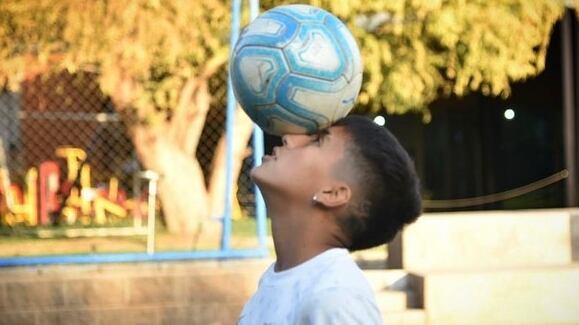 En redes sociales se conocieron las primeras imágenes del hijo del King Vidal y su polola.