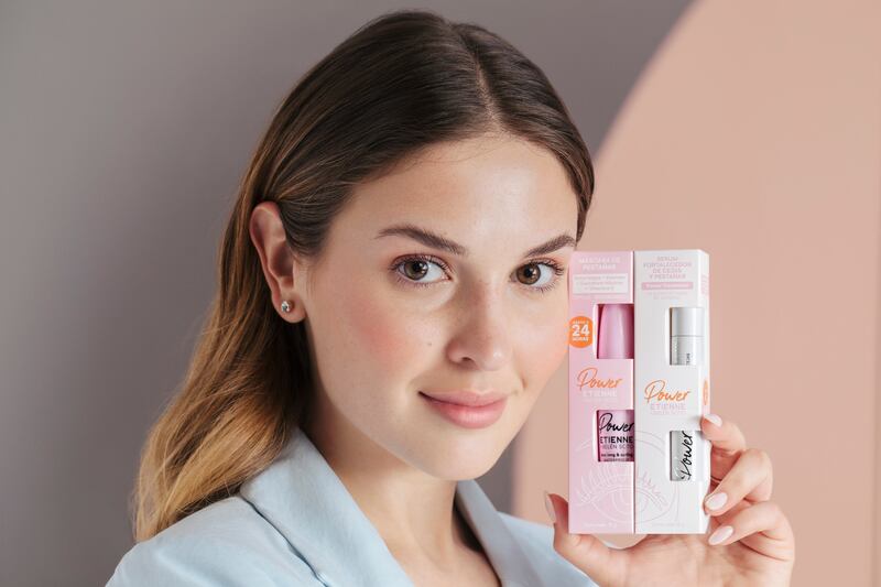 Belén Soto colaboró con Etienne Cosmetics para crear su línea de maquillaje "Power"