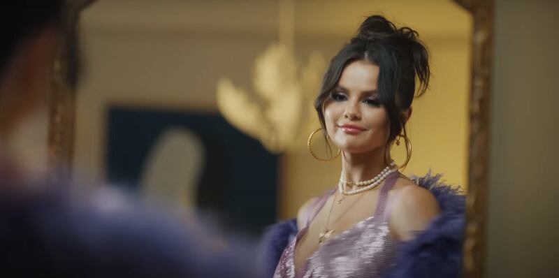 Selena Gomez 'Single Soon'