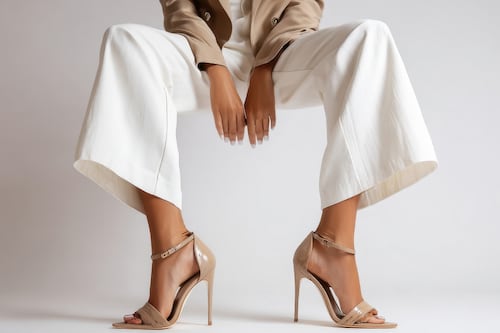 ¡No son stilettos! Los zapatos de “lujo” aprobados por la Miss Universo 2025 para lucir elegante