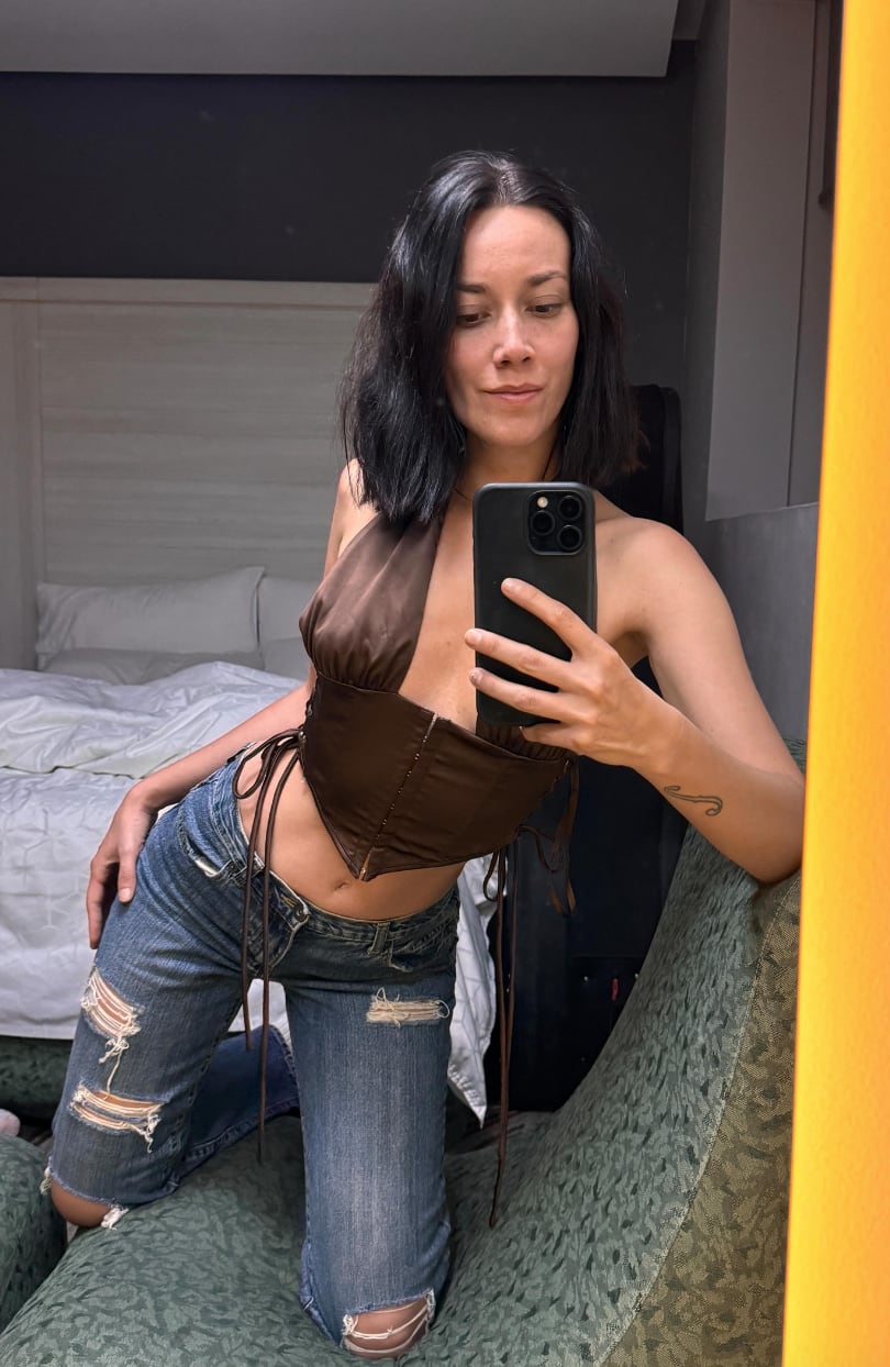 Instagram: @esmeralda_canape