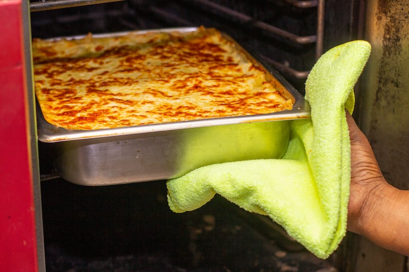 Pasos para preparar lasaña de maduro