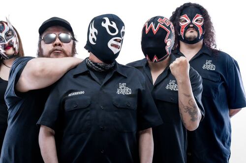 Shell Shock: la fuerza femenina que conquista el surf rock de Lost Acapulco