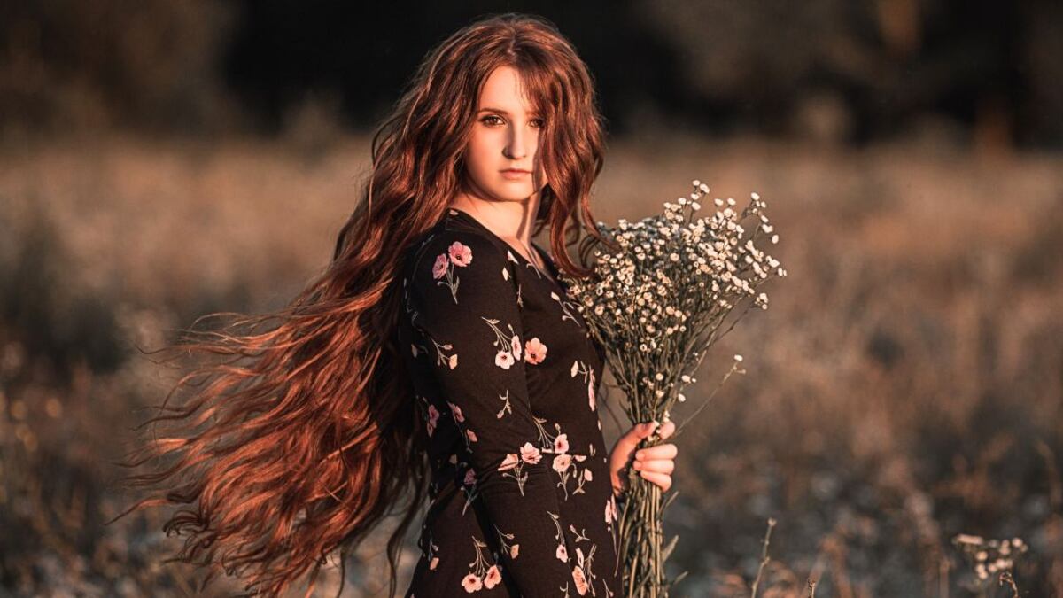 Los vestidos son un básico sin importar la temporada, así puedes usarlos para lucir más delgada.