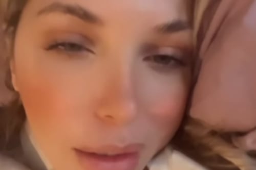 ¡Pobrecita! Érika Vélez se enfermó y así se vio su rostro; aún no sabe qué tiene