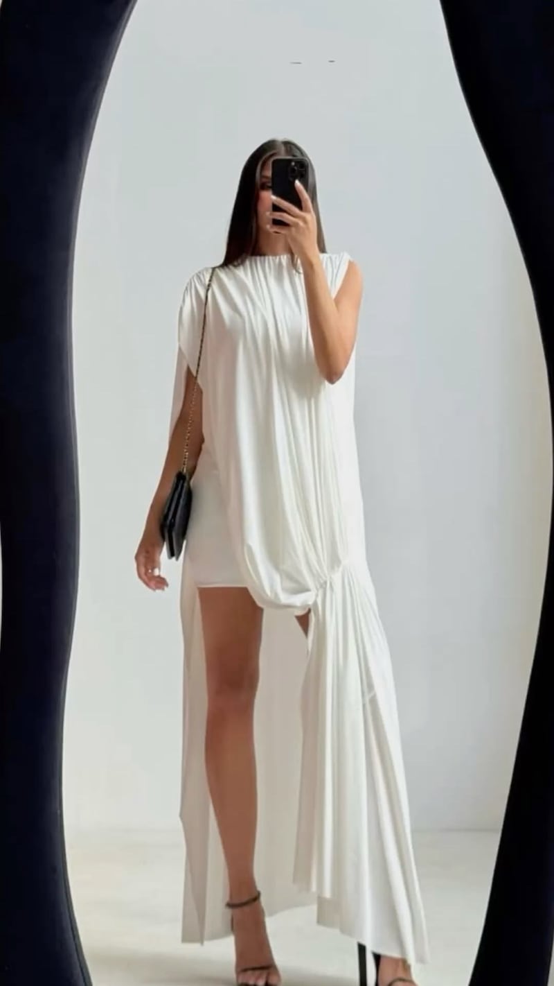 ¿Vestidos griegos? Así es la prenda más sensual y favorecedora