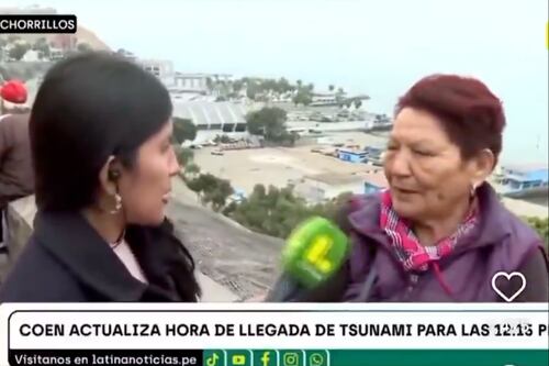 Perú: Abuelita llevó a sus nietos a la costa para que puedan ver el tsunami