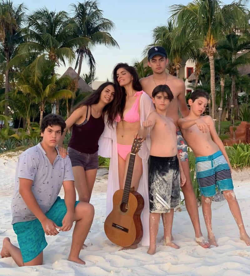 Ana Bárbara y sus hijos