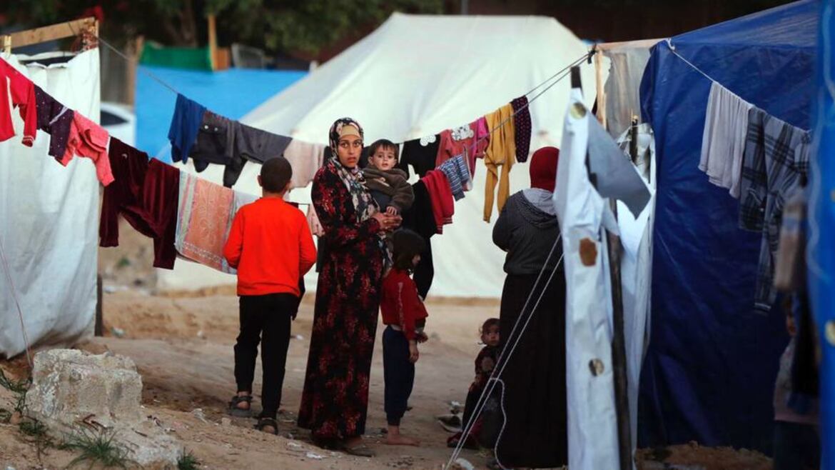 Las mujeres en Gaza deben improvisar en medio de los refugios, cuando tienen su periodo menstrual.