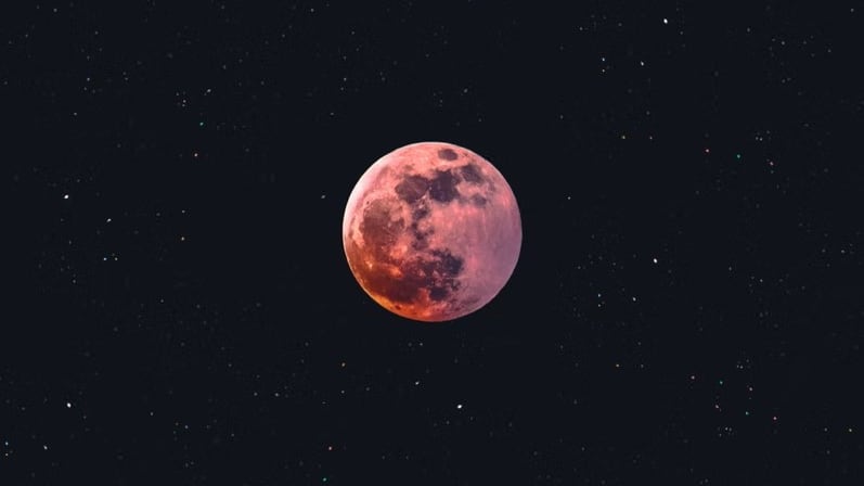 Disfruta de la Luna rosa en abril