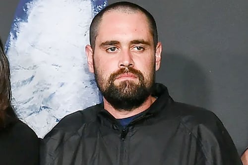 Filtran video del arresto de Nick Reiner, tras asesinar a sus padres; se negó a declarase culpable