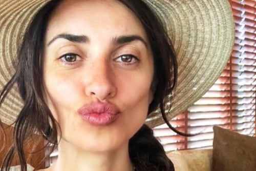 Penélope Cruz parece de 30 años con estas mechas que iluminan la melena y aportan frescura