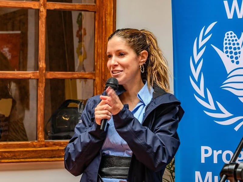 La chef Caro transforma sabores en salud: con WFP combate la malnutrición infantil y enseña recetas nutritivas para toda la familia
