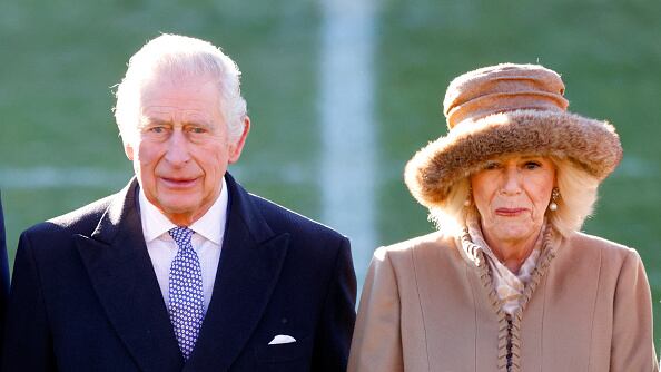 Carlos y Camilla realizaron actividades en Wrexham, en donde una particular situación se viralizó