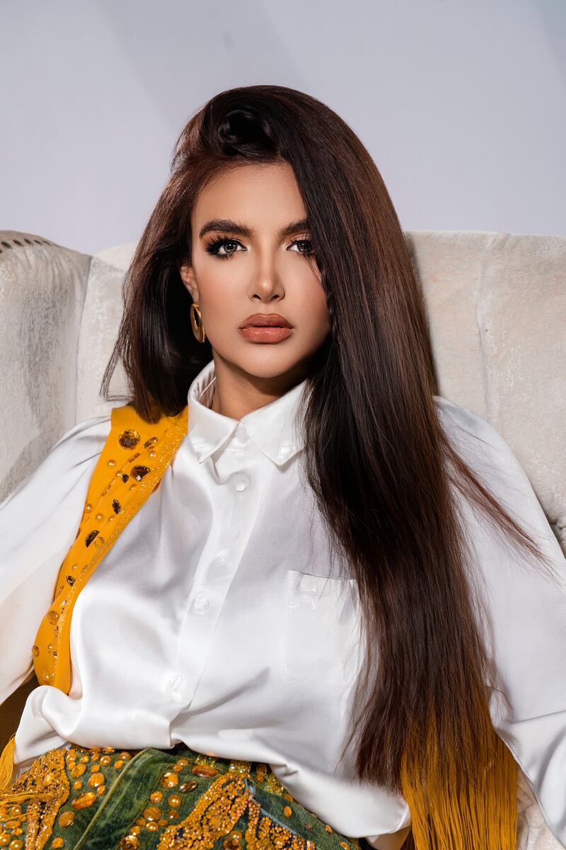Dayanara convierte su primer álbum musical en una “Terapia” completa para sus fans