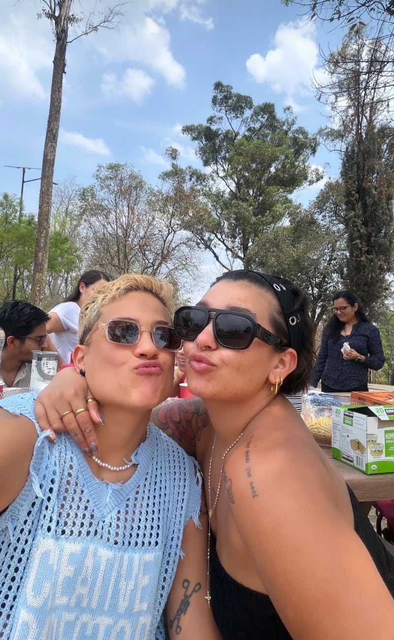 Laura Salazar y Romina Marcos