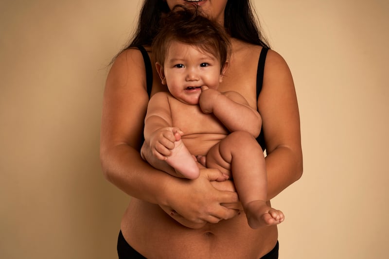La tasa de nacimientos en menores de edad ha cambiado desde 1990.