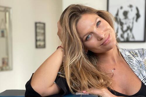 Mayte Rodríguez comparte tierna foto junto a su bebé en la playa: “Me derrito de amor”