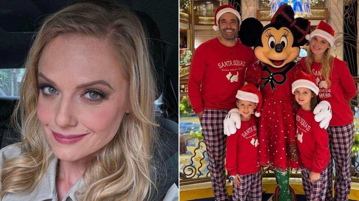 Ana Layevska puso su árbol de Navidad junto a su familia