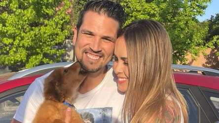 Mark González, Maura Rivera y su nuevo perrito, Simba
