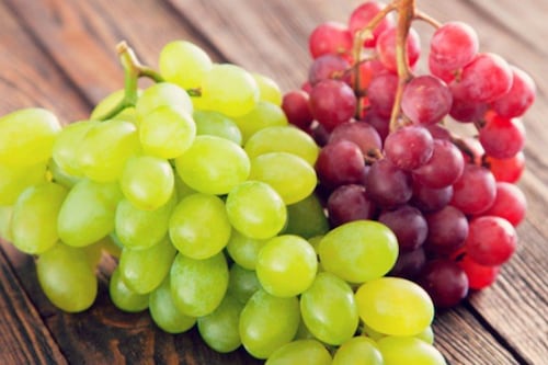 ¿Sabías que las uvas sirven contra la hipertensión, la artritis y el agotamiento mental?