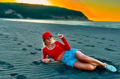 ¿Mensaje subliminal?: Maite Orsini reaparece con video en la playa y lo anima con sugerente canción