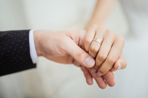 ¿Planeas boda? Estos son los mejores días para dar el “sí quiero” durante 2025, según la astrología