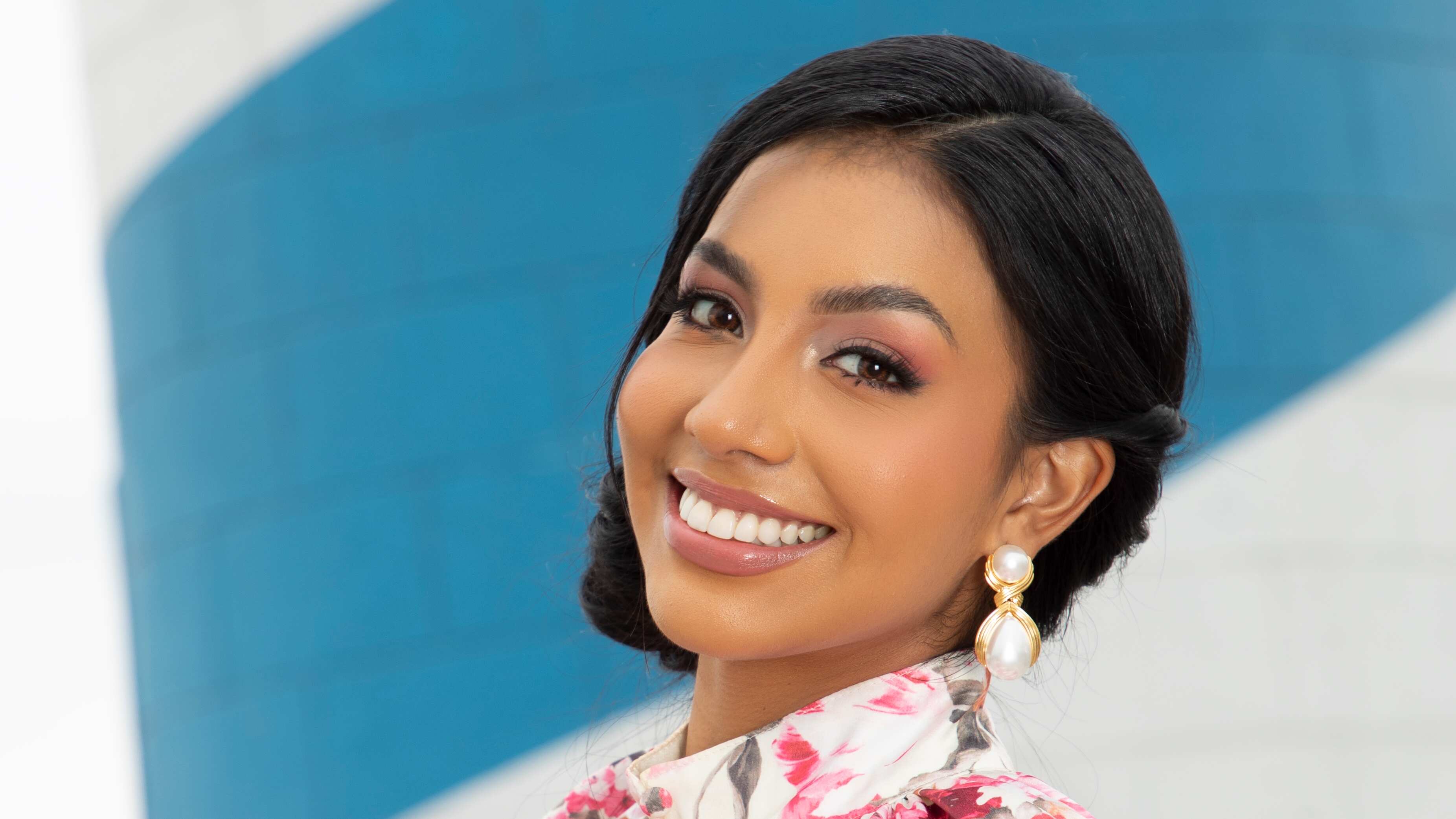 Jennifer Tutivén, Reina de Guayaquil 2024-2025.