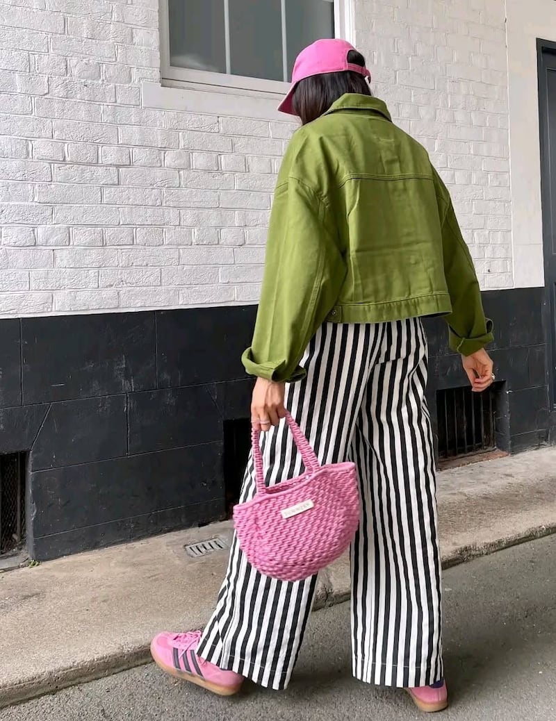 ¡No más animal print! El estampado de rayas convierte tu look minimalista en el más elegante y original
